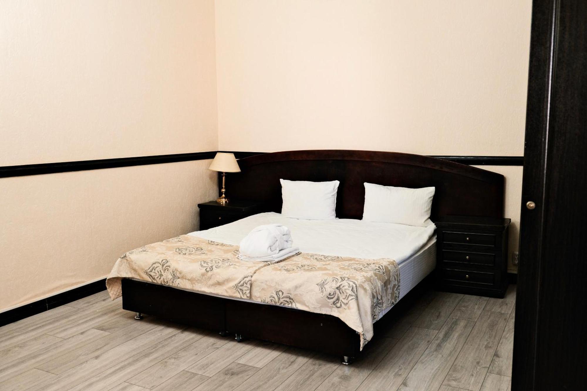 Belon Life Hotel Akmola Esterno foto