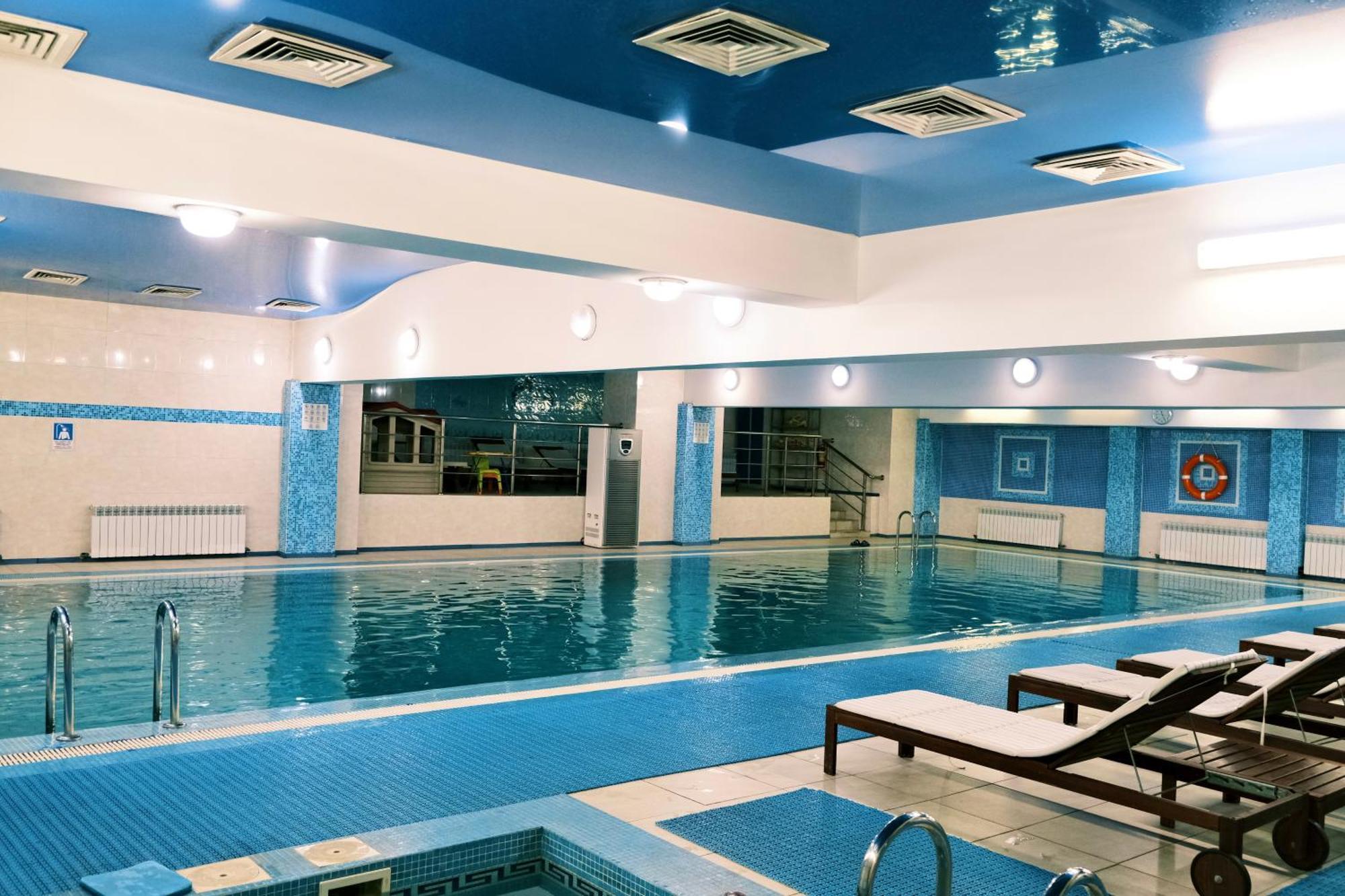 Belon Life Hotel Akmola Esterno foto