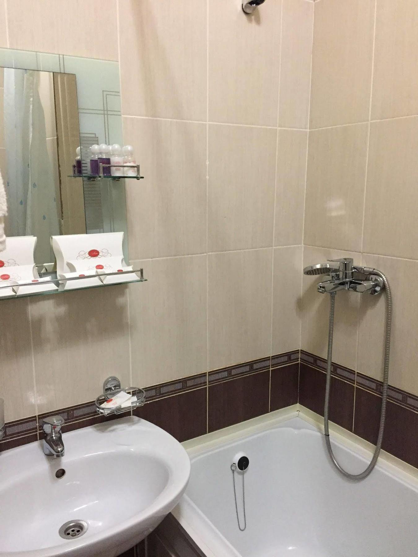 Belon Life Hotel Akmola Esterno foto