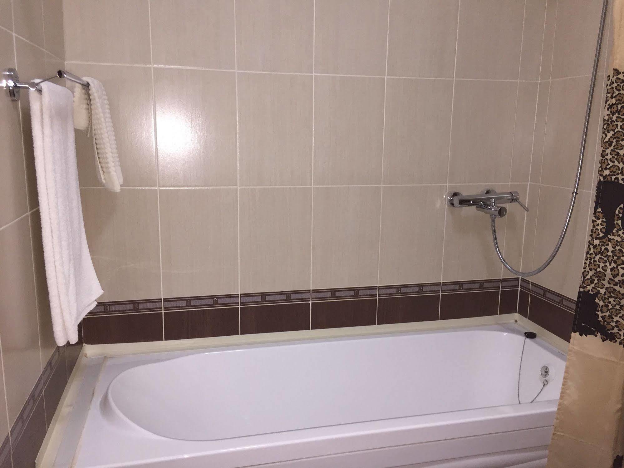 Belon Life Hotel Akmola Esterno foto